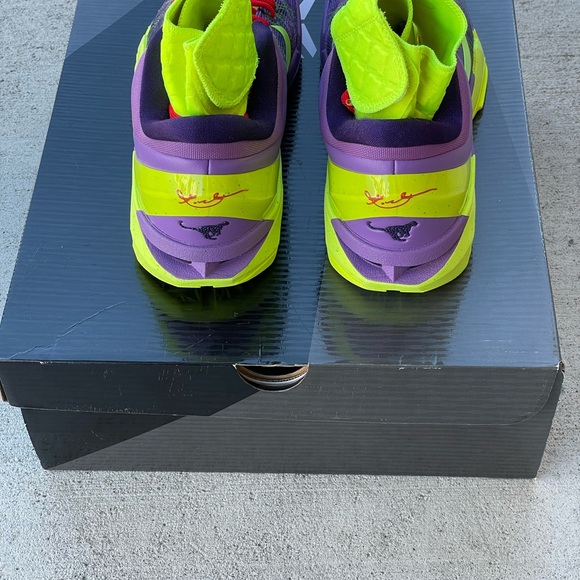 Nike Kobe 7 VII Cheetah Christmas size 9.5. - Picture 3 of 4